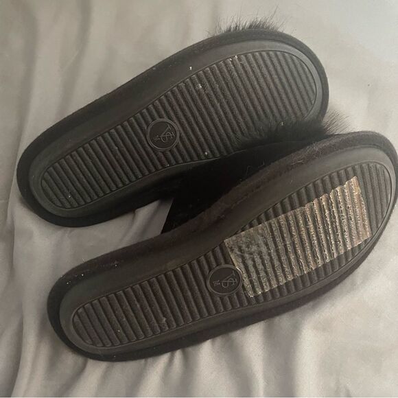 Victoria’s Secret Womens M Slide Slippers Velvet Faux Fur Poof Soft Lounge - Picture 5 of 10